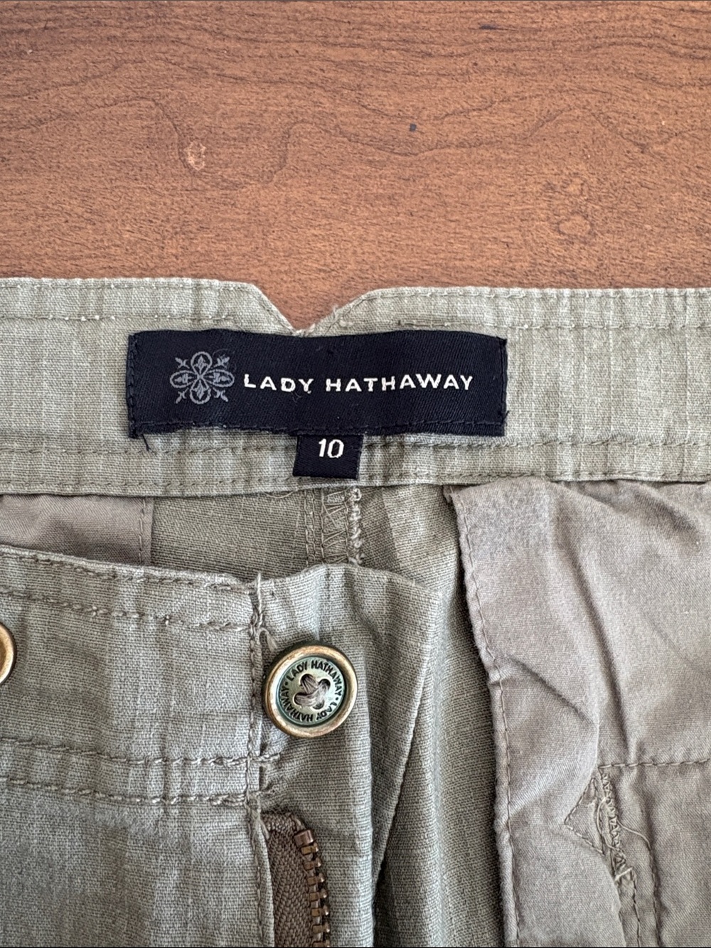 Lady Hathaway Olive Cropped Ankle Pants